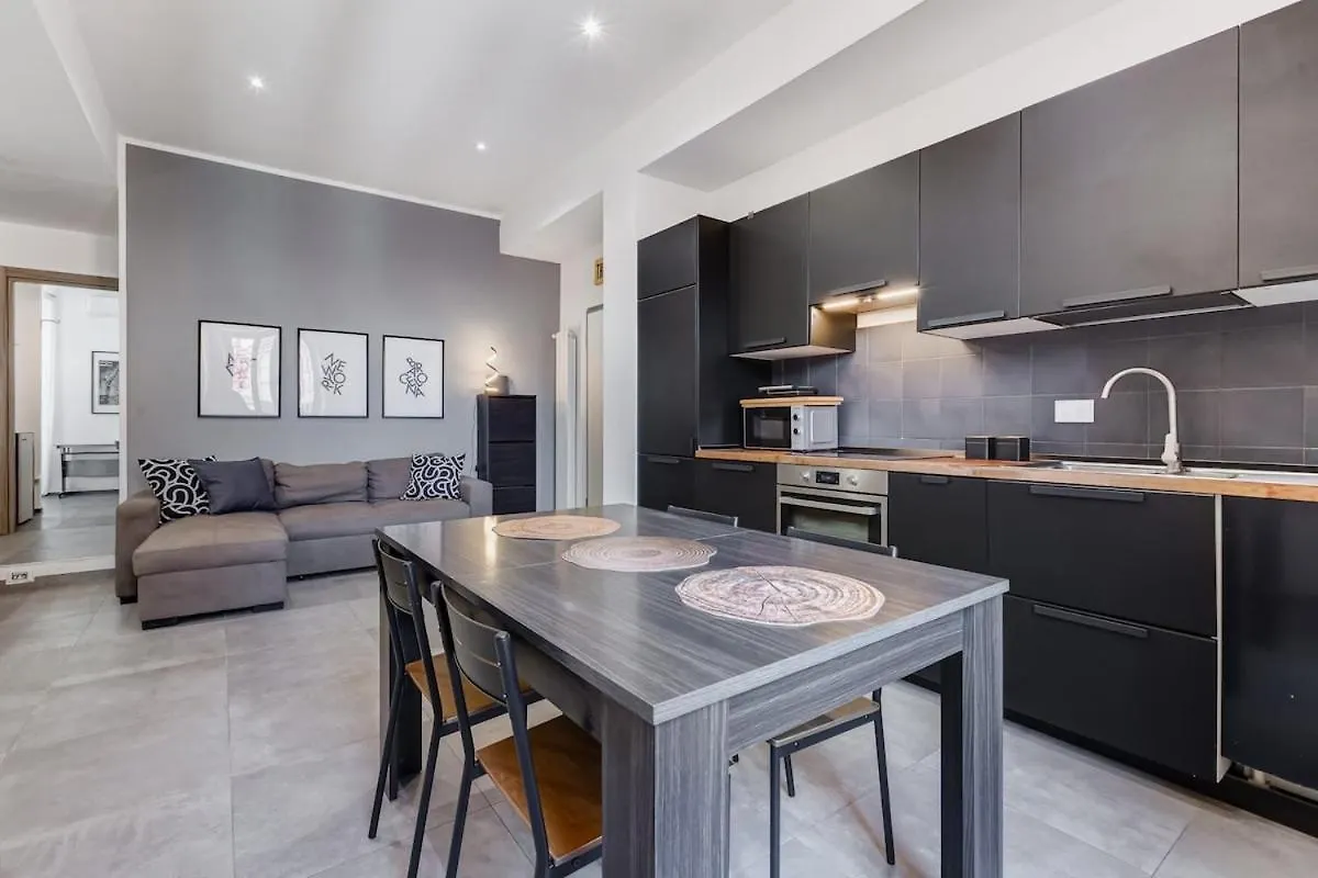Bdc - Majestic 4-Bdr In Termini Apartment Rome