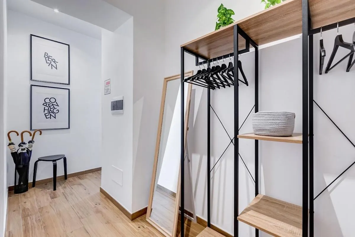 Bdc - Majestic 4-Bdr In Termini Apartment Rome
