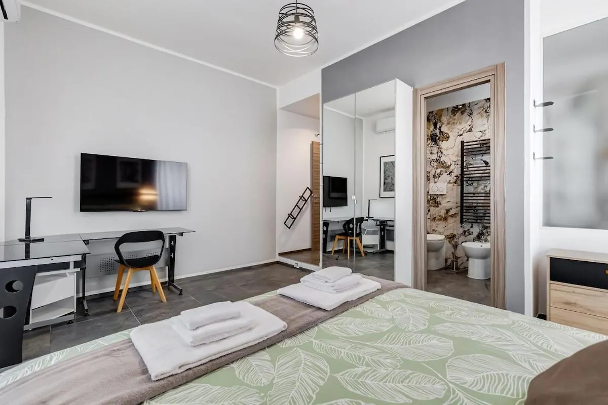 Bdc - Majestic 4-Bdr In Termini Apartment Rome