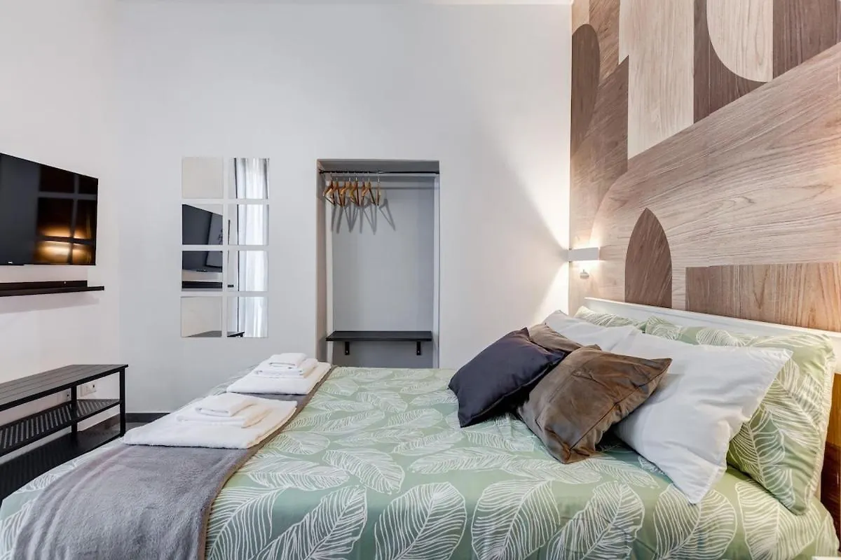 Bdc - Majestic 4-Bdr In Termini Apartment Rome Italy