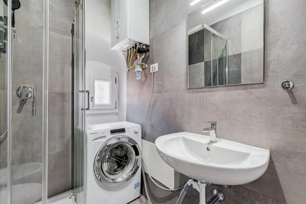 Bdc - Majestic 4-Bdr In Termini Apartment Rome