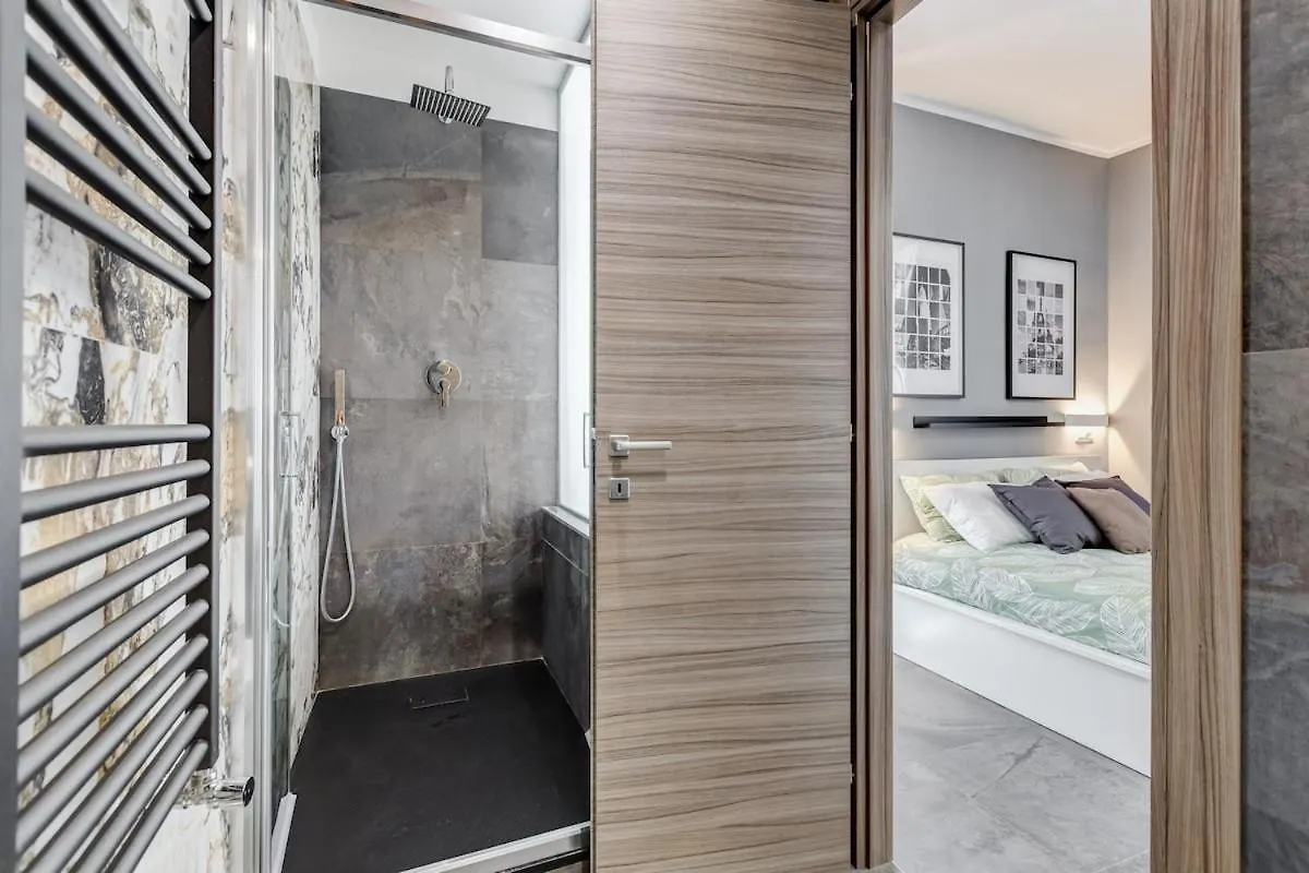 Bdc - Majestic 4-Bdr In Termini Apartment Rome Italy